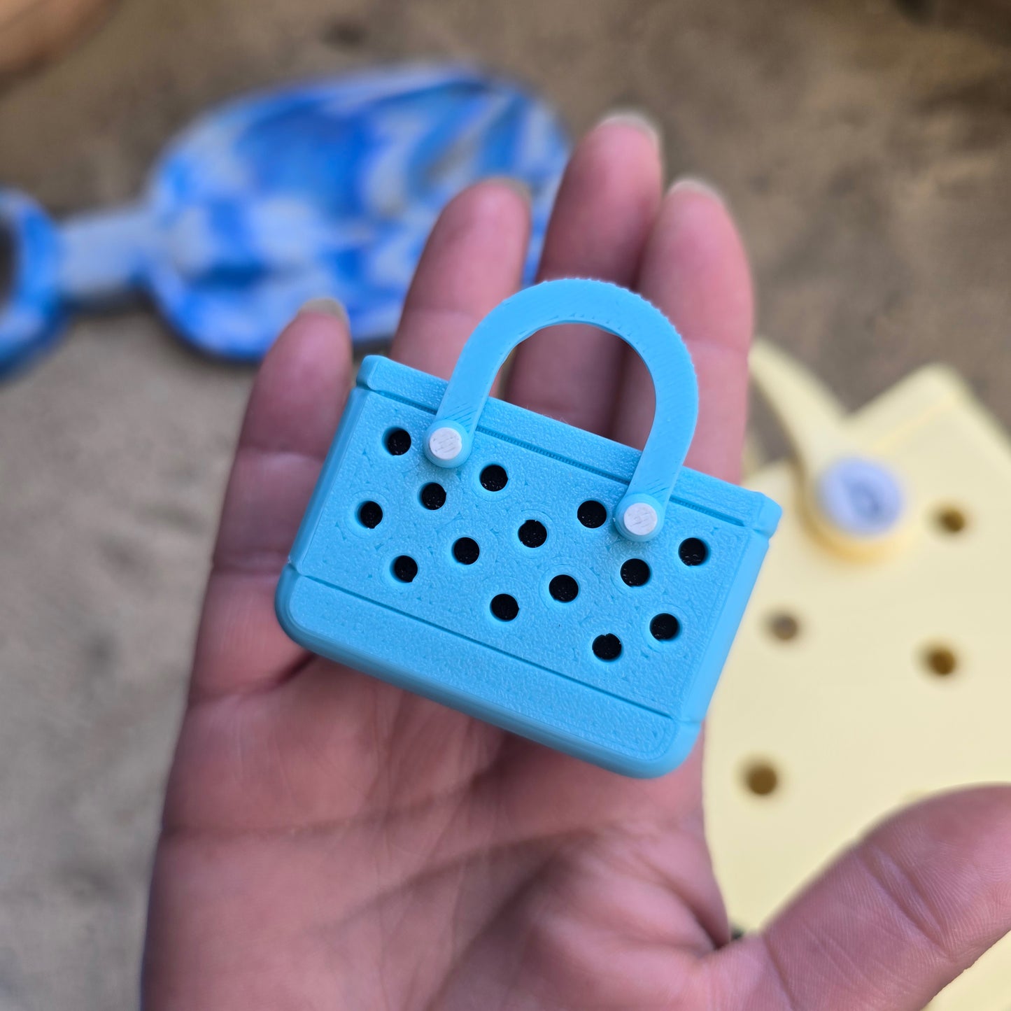 Mini Beach Bag Clicker Fidget Charm